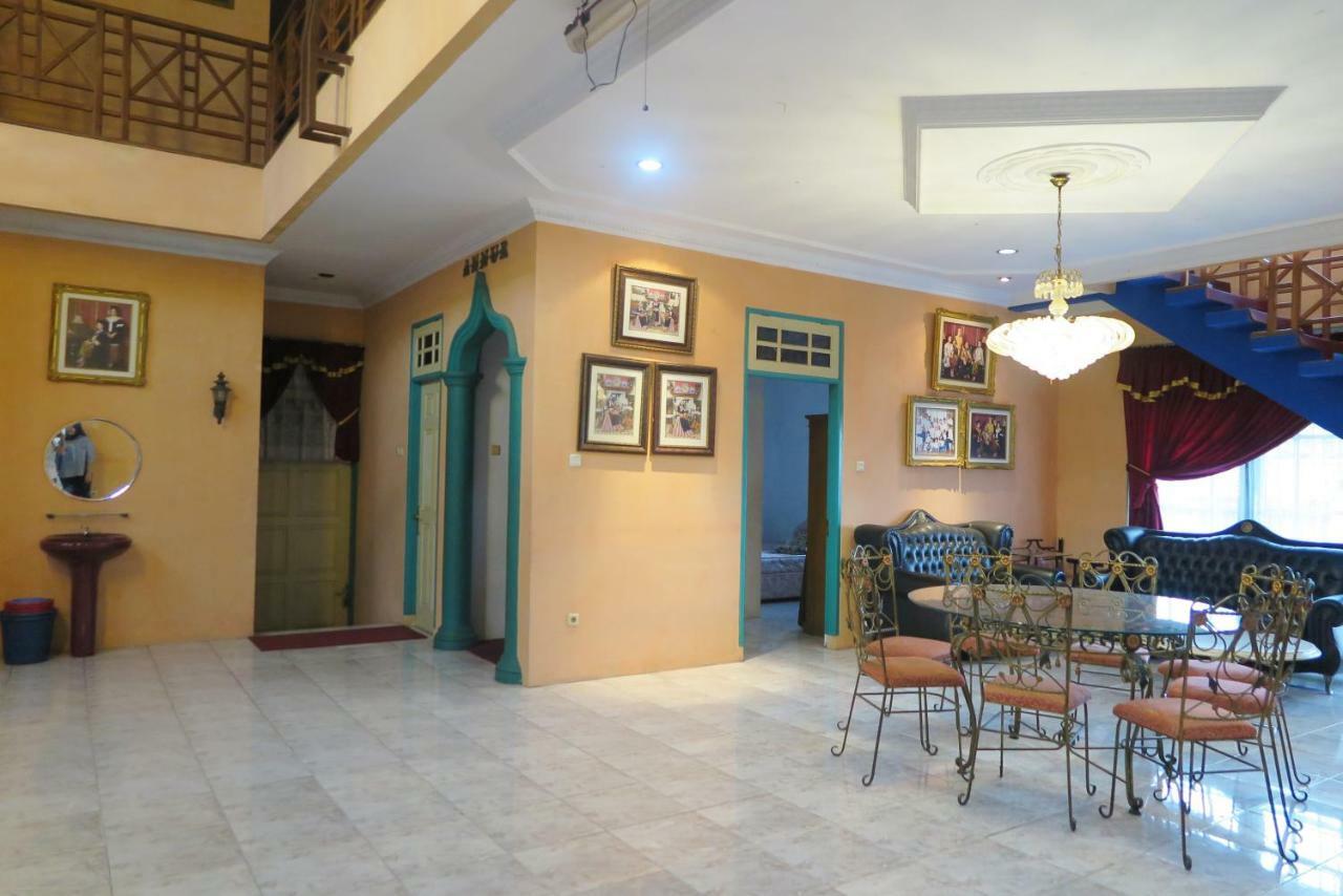 Villa Tiandiva Tjisarua Exterior foto